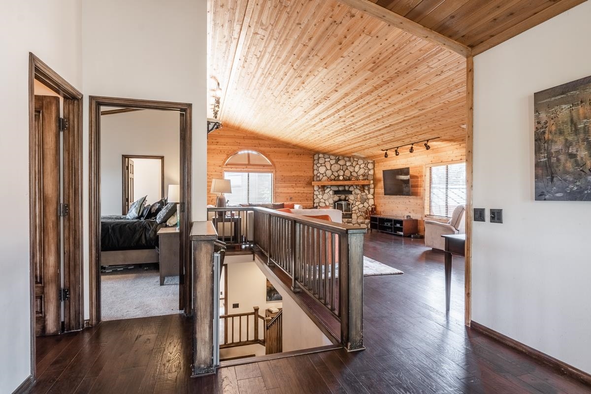 44 Wagon Wheel Road Mammoth Lakes, CA 93546 - Photo 12 of 50 Gallery Image 12