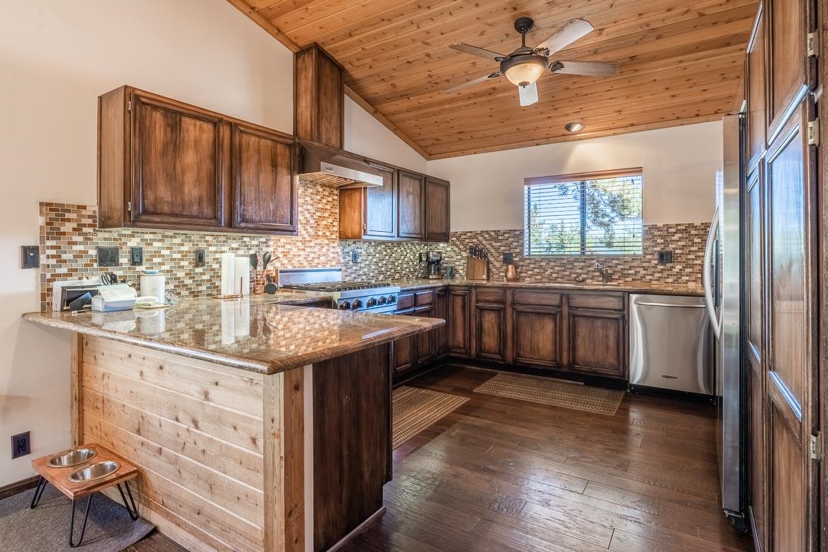 44 Wagon Wheel Road Mammoth Lakes, CA 93546 - Photo 14 of 50 Gallery Image 14
