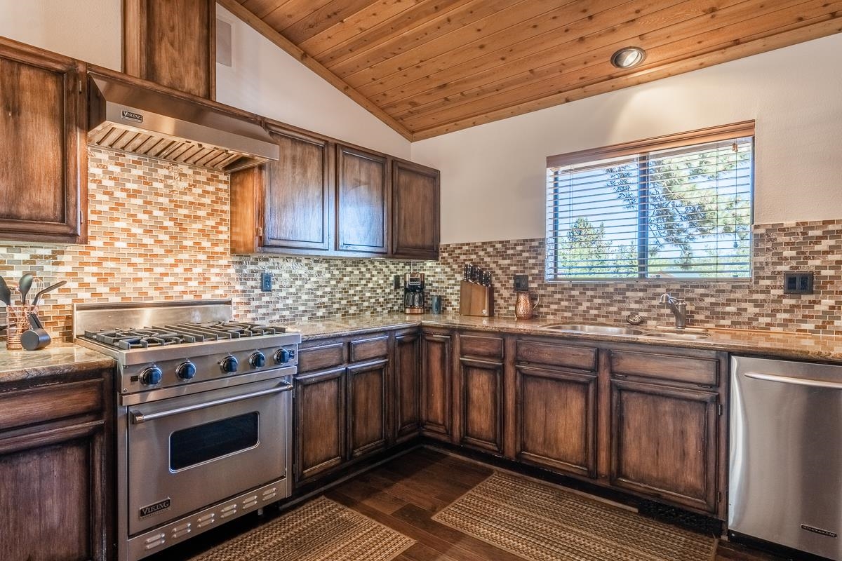44 Wagon Wheel Road Mammoth Lakes, CA 93546 - Photo 15 of 50 Gallery Image 15