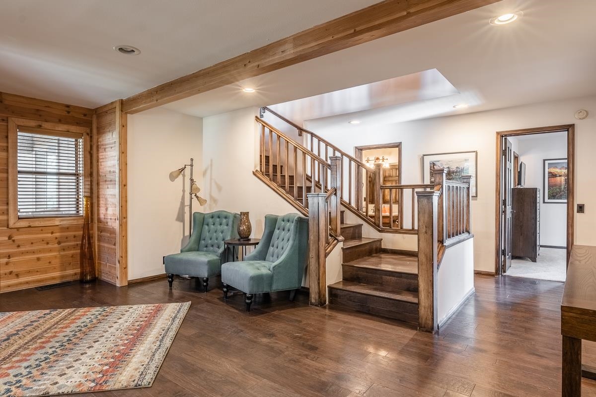 44 Wagon Wheel Road Mammoth Lakes, CA 93546 - Photo 4 of 50 Gallery Image 4