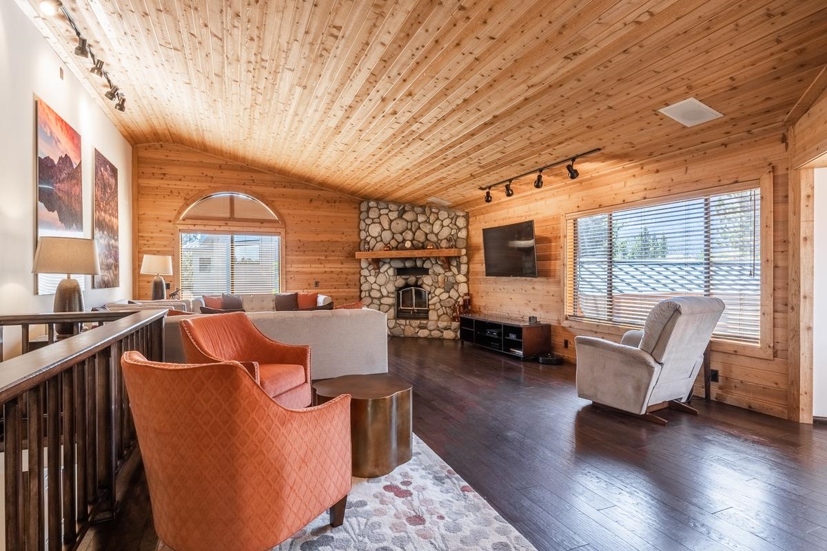 44 Wagon Wheel Road Mammoth Lakes, CA 93546 - Photo 7 of 50 Gallery Image 7
