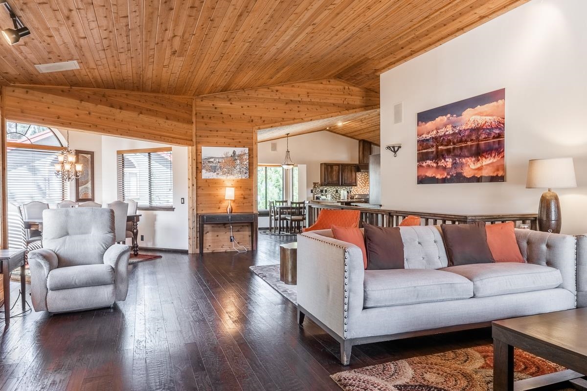 44 Wagon Wheel Road Mammoth Lakes, CA 93546 - Photo 9 of 50 Gallery Image 9