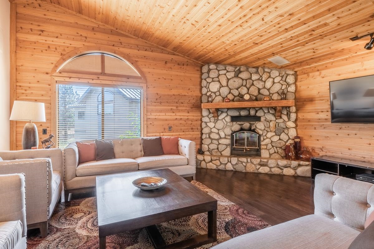 44 Wagon Wheel Road Mammoth Lakes, CA 93546 - Photo 10 of 50 Gallery Image 10