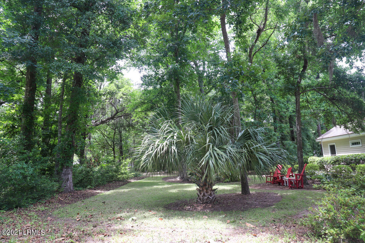 609 South Reeve Road St. Helena Island, SC 29920 - Photo 7 of 25 8