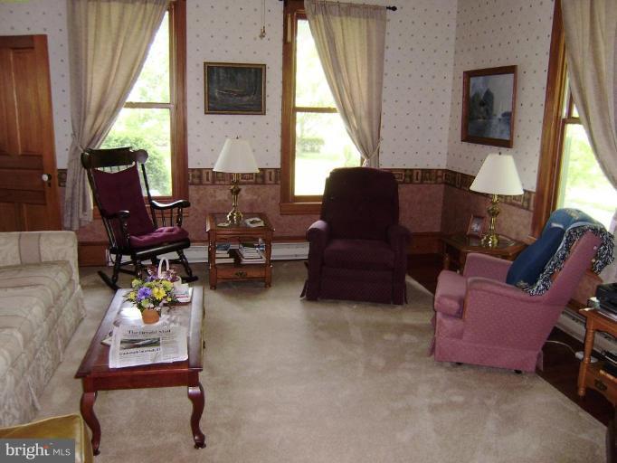 12269 Itnyre Road Smithsburg, MD 21783 - Photo 25 of 30 Family Room