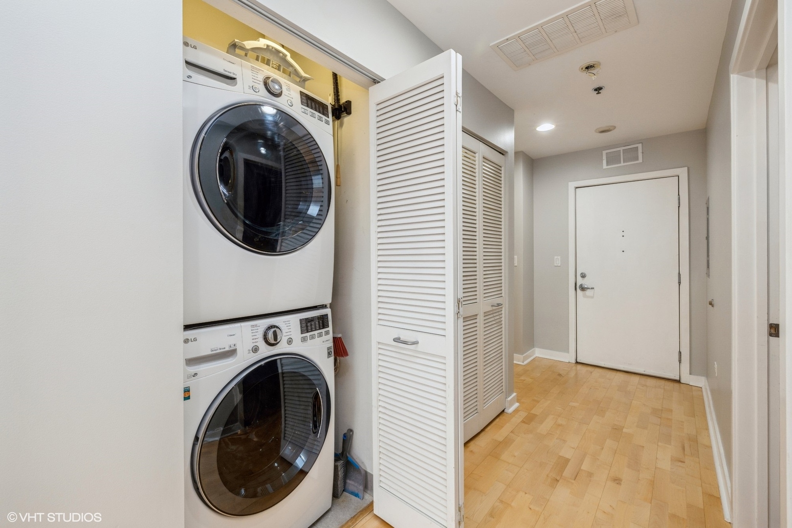 901 West Madison Street, Unit 816 Chicago, IL 60607 - Photo 12 of 15