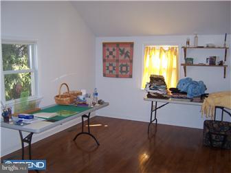 308 Spring Valley Road Springfield, PA 19064 - Photo 8 of 12