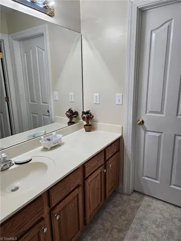 $699,900 | 108 Olde Salem Drive, Jamestown, NC 27282