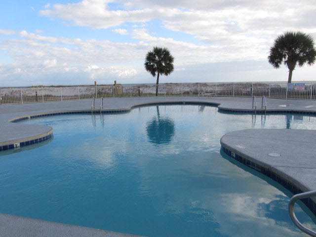 645 Plantation Road, Unit 6502 Gulf Shores, AL 36542 - Photo 8 of 32 Outdoor Pool