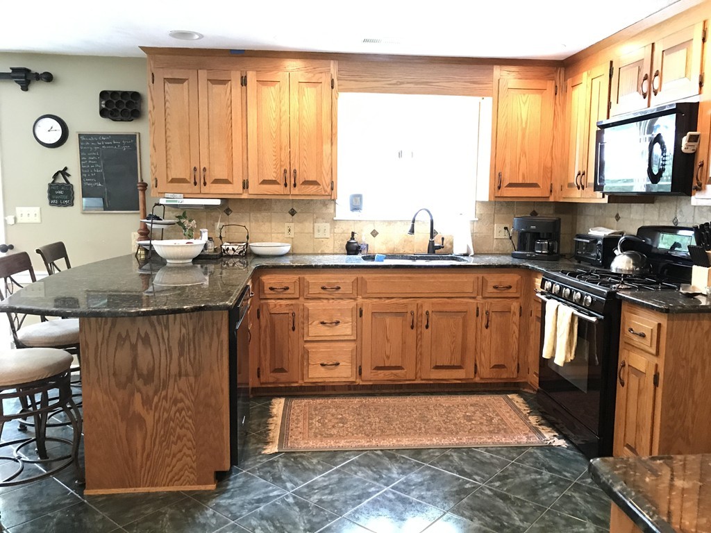 10 Jefferson Road Franklin, MA 02038 - Photo 13 of 30 Gallery Image 13