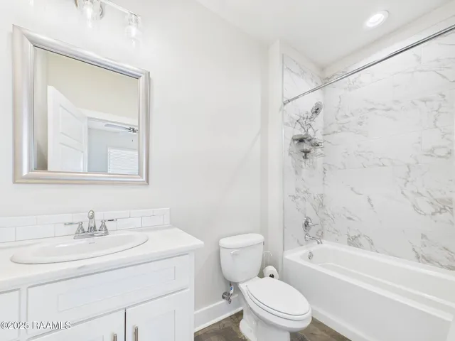 $240,000 | 118 Canvasback Drive, Youngsville, LA 70592