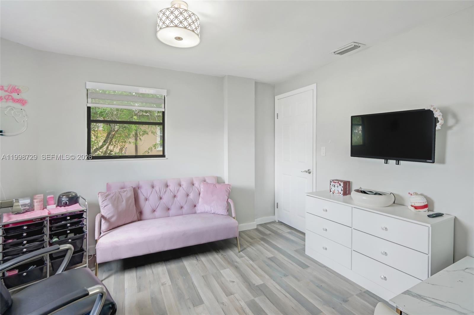 6871 Southwest 37th Street Miami, FL 33155 - Photo 13 of 20