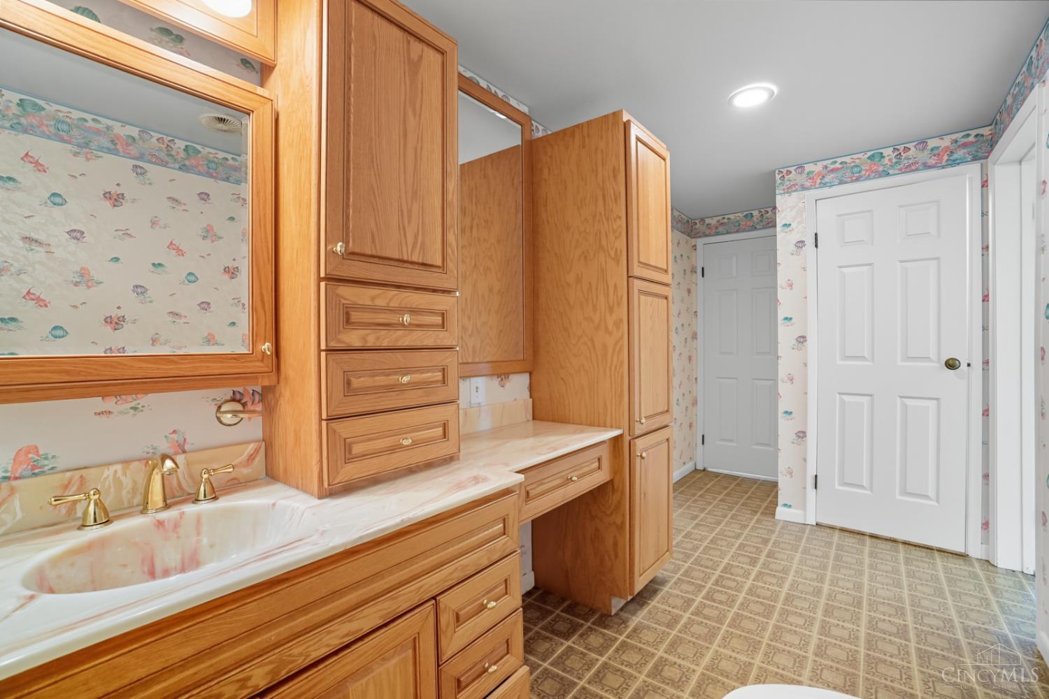 6251 West Fork Road Cincinnati, OH 45247 - Photo 54 of 75 Gallery Image 54