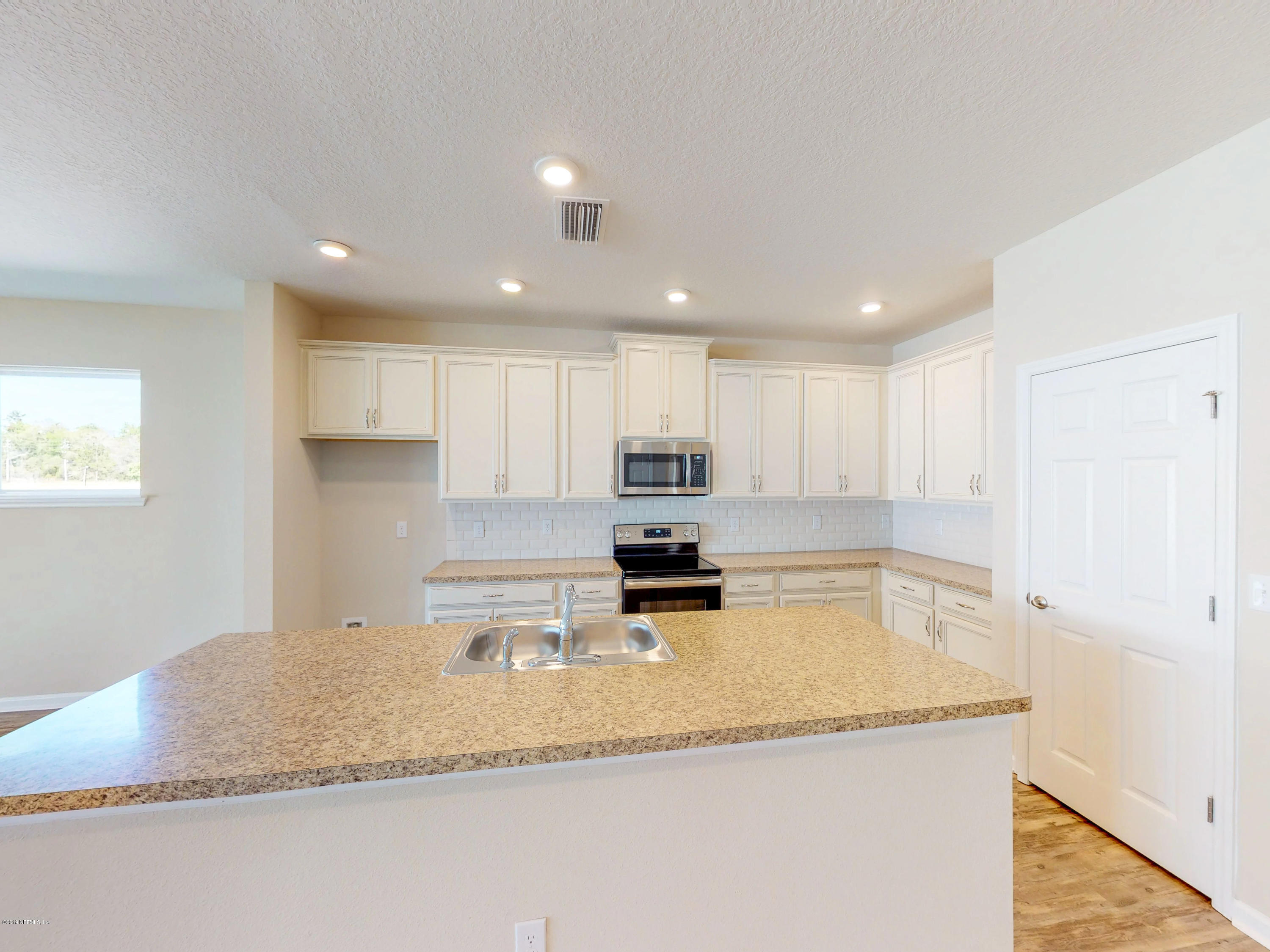 11960 Bridgehampton Road-8