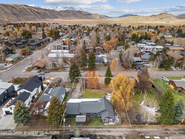 $2,750,000 | 630 East Kelly Avenue, Jackson, WY 83001