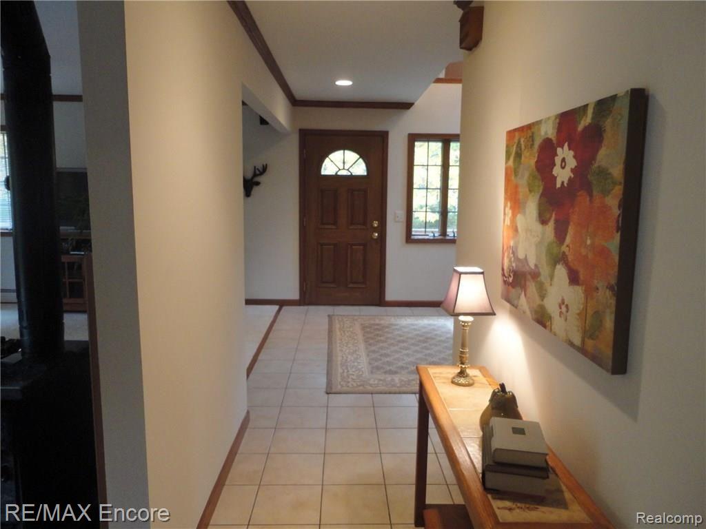 4431 Hough Road Dryden, MI 48428 - Photo 19 of 42 entry hall - Copy.jpg