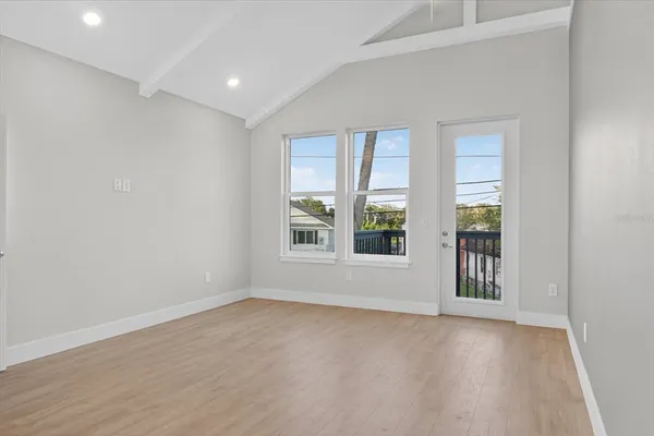 $3,995 | 207 Athens Street, Tarpon Springs, FL 34689