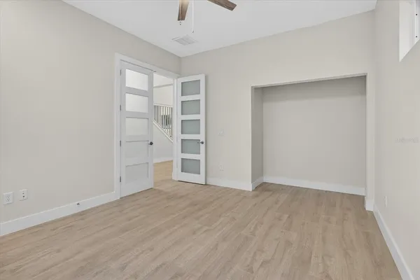 $3,995 | 207 Athens Street, Tarpon Springs, FL 34689