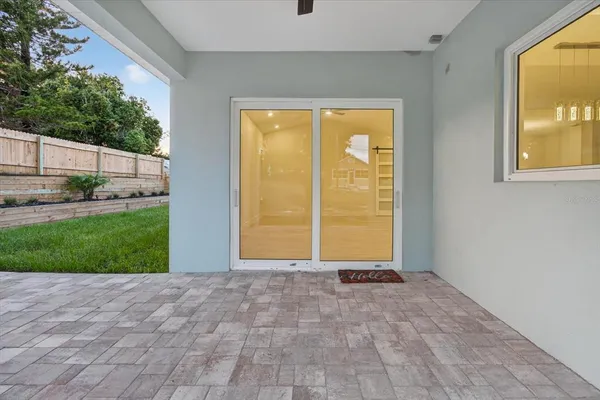 $3,995 | 207 Athens Street, Tarpon Springs, FL 34689