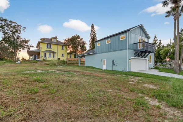 $3,995 | 207 Athens Street, Tarpon Springs, FL 34689