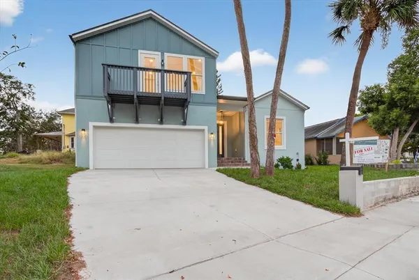$3,995 | 207 Athens Street, Tarpon Springs, FL 34689