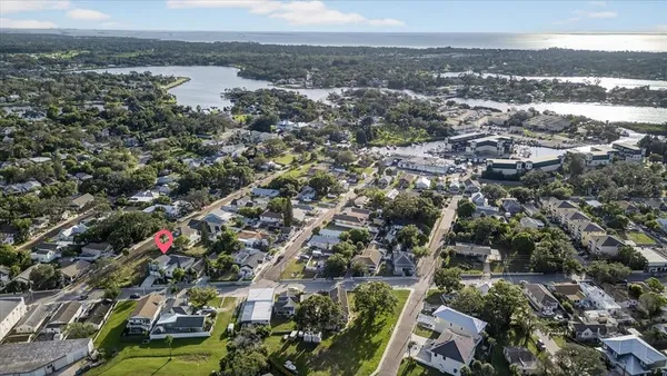 $3,995 | 207 Athens Street, Tarpon Springs, FL 34689