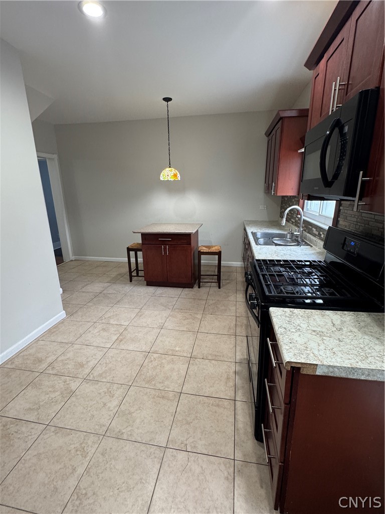 1515 Oneida Street Utica, NY 13501 - Photo 3 of 15
