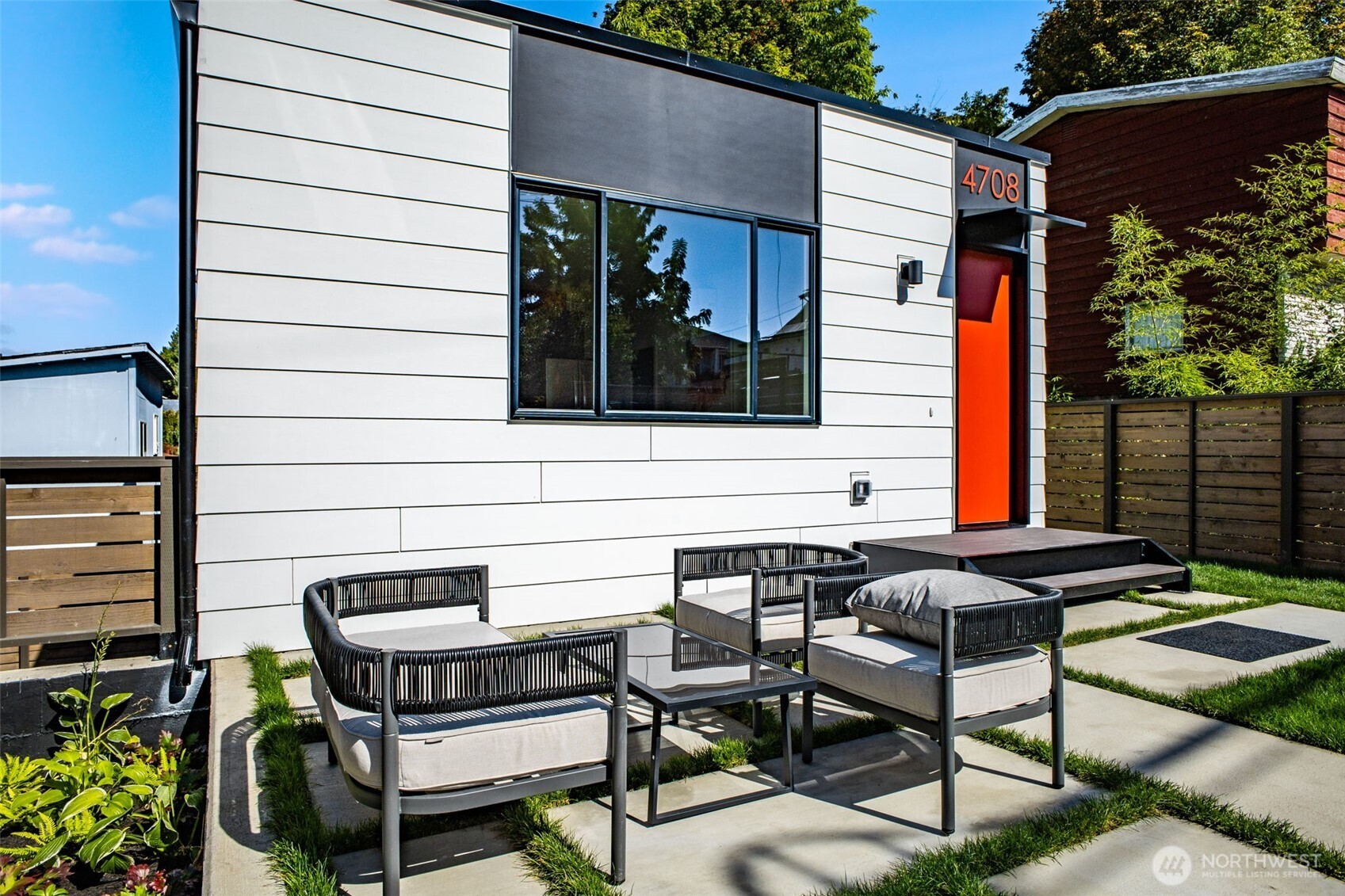 4708 South Morgan Street Seattle, WA 98118 - Photo 2 of 33