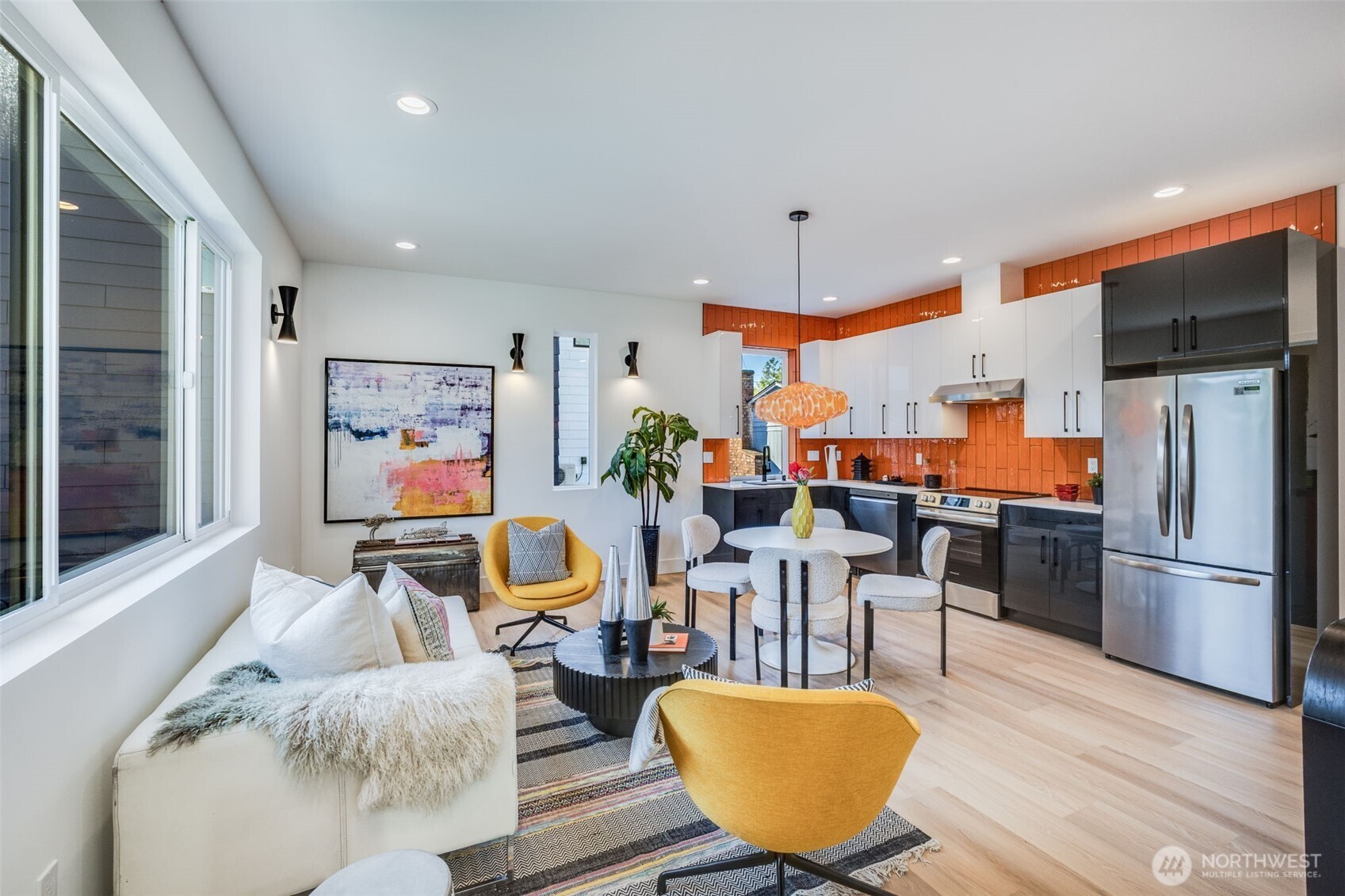 4708 South Morgan Street Seattle, WA 98118 - Photo 5 of 33