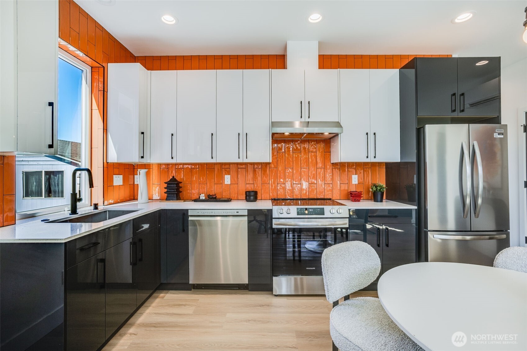 4708 South Morgan Street Seattle, WA 98118 - Photo 10 of 33