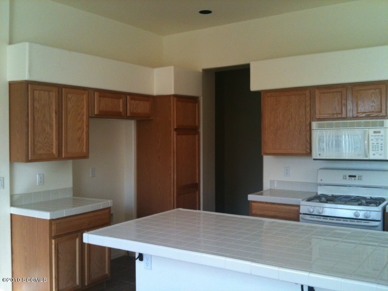 302 Via Bella Donna Rio Rico, AZ 85648 - Photo 2 of 9