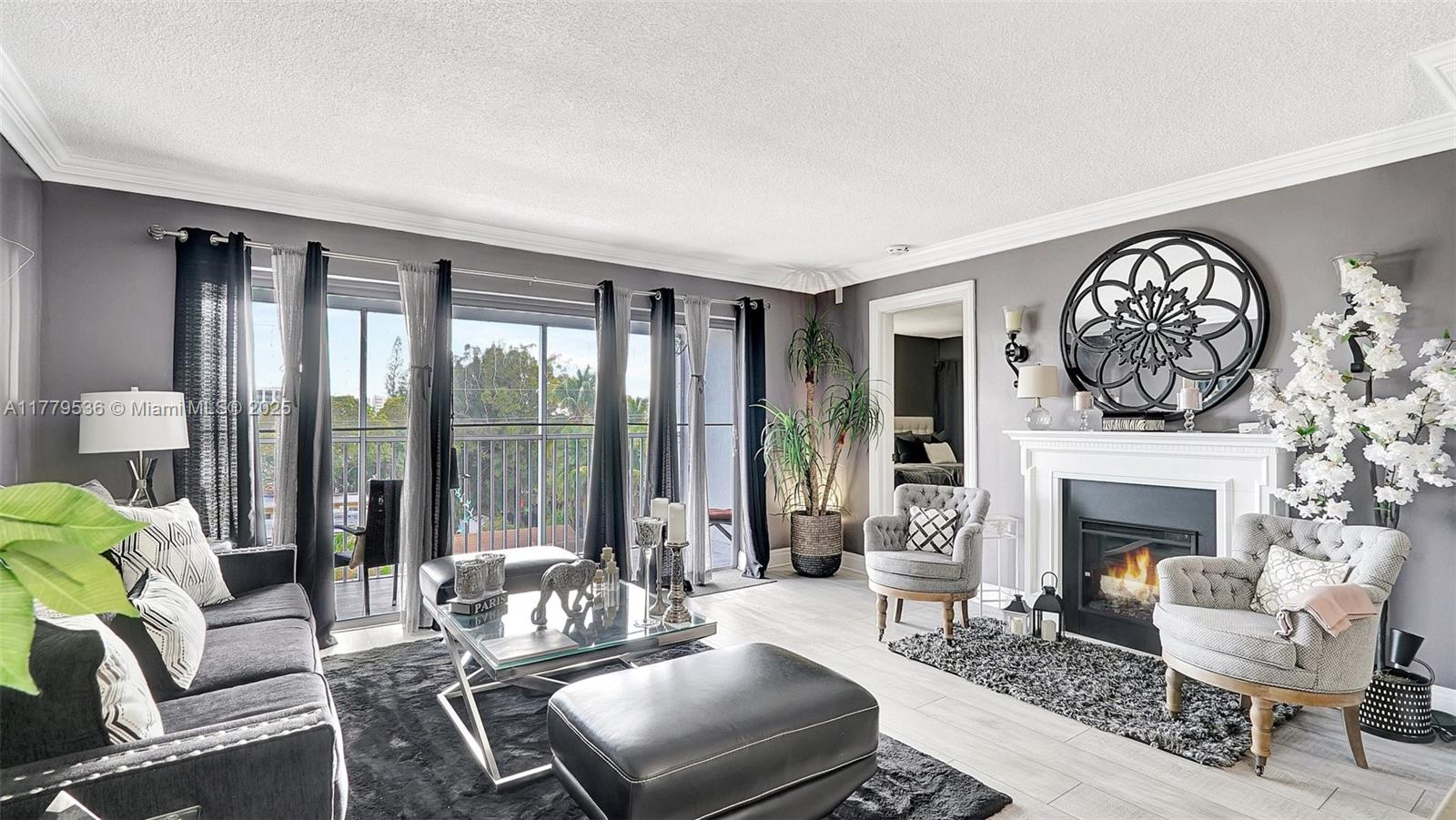 329 Southeast 3rd Street, Unit 405S Hallandale Beach, FL 33009 - Photo 17 of 44