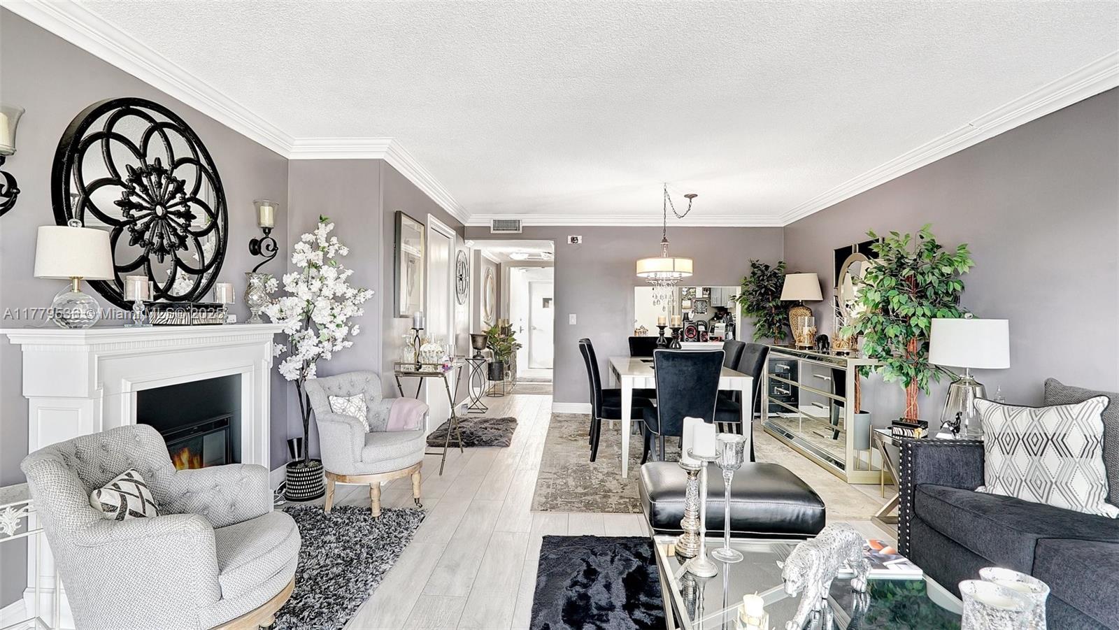 329 Southeast 3rd Street, Unit 405S Hallandale Beach, FL 33009 - Photo 20 of 44