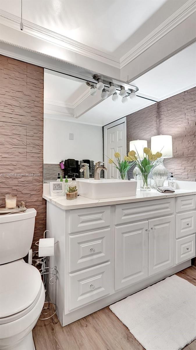 329 Southeast 3rd Street, Unit 405S Hallandale Beach, FL 33009 - Photo 34 of 44