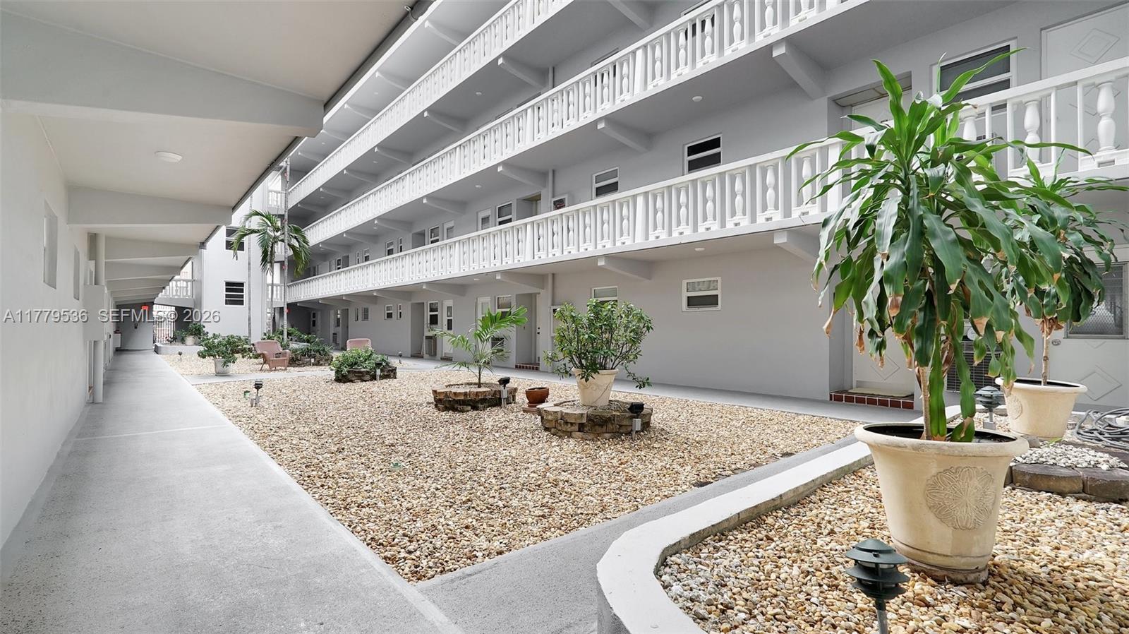 329 Southeast 3rd Street, Unit 405S Hallandale Beach, FL 33009 - Photo 4 of 44