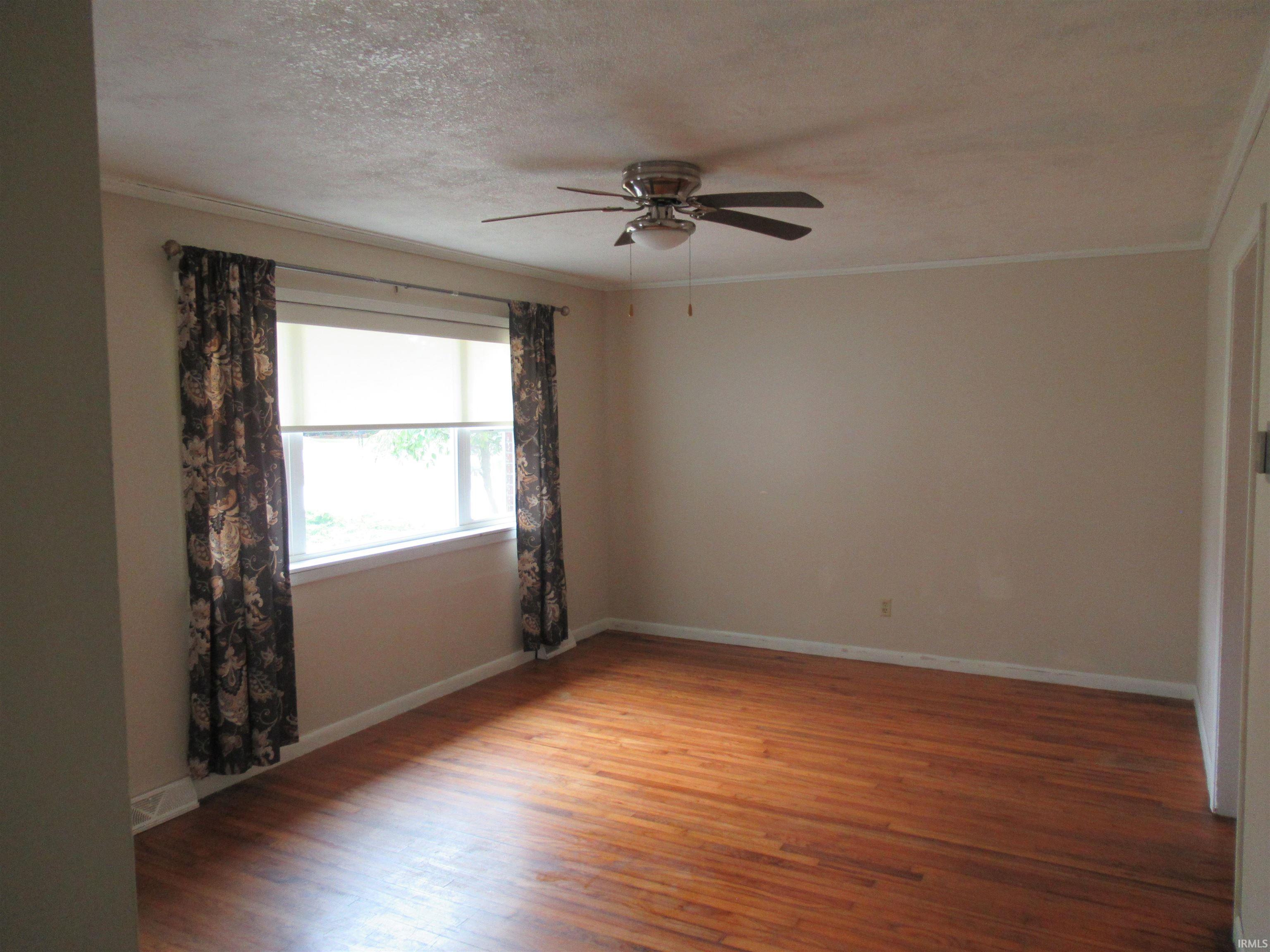 215 Worth Road Auburn, IN 46706 - Photo 19 of 32 Gallery Image 19
