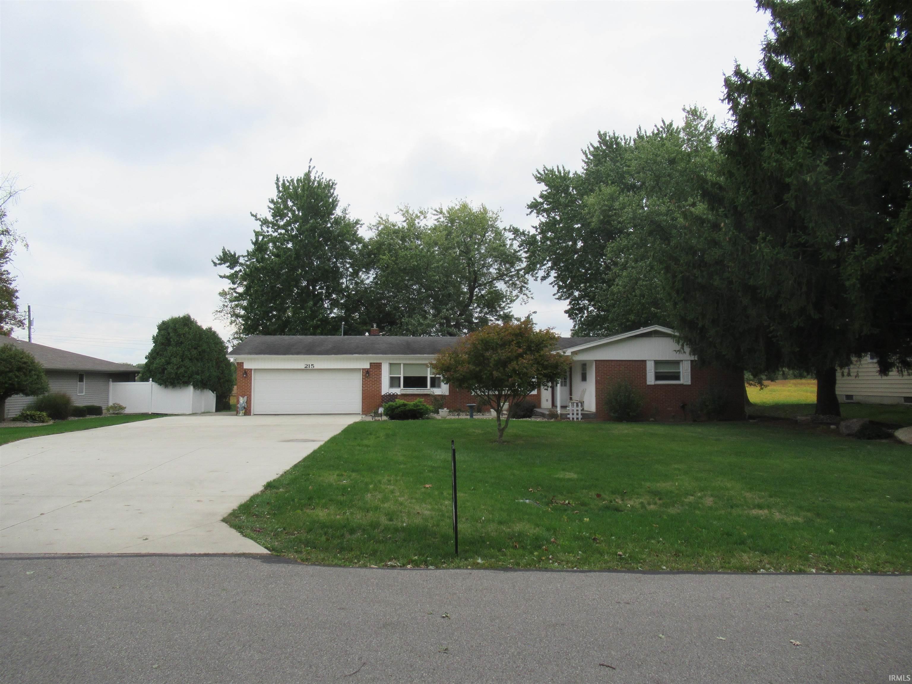 215 Worth Road Auburn, IN 46706 - Photo 2 of 32 Gallery Image 2