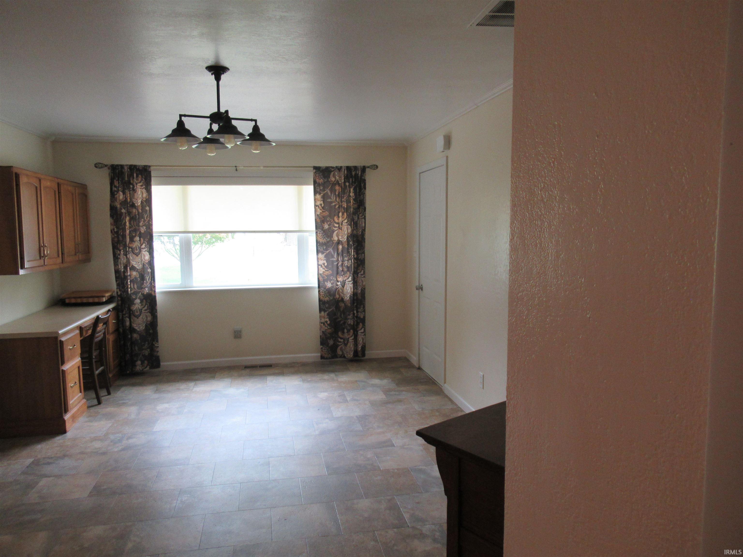 215 Worth Road Auburn, IN 46706 - Photo 21 of 32 Gallery Image 21