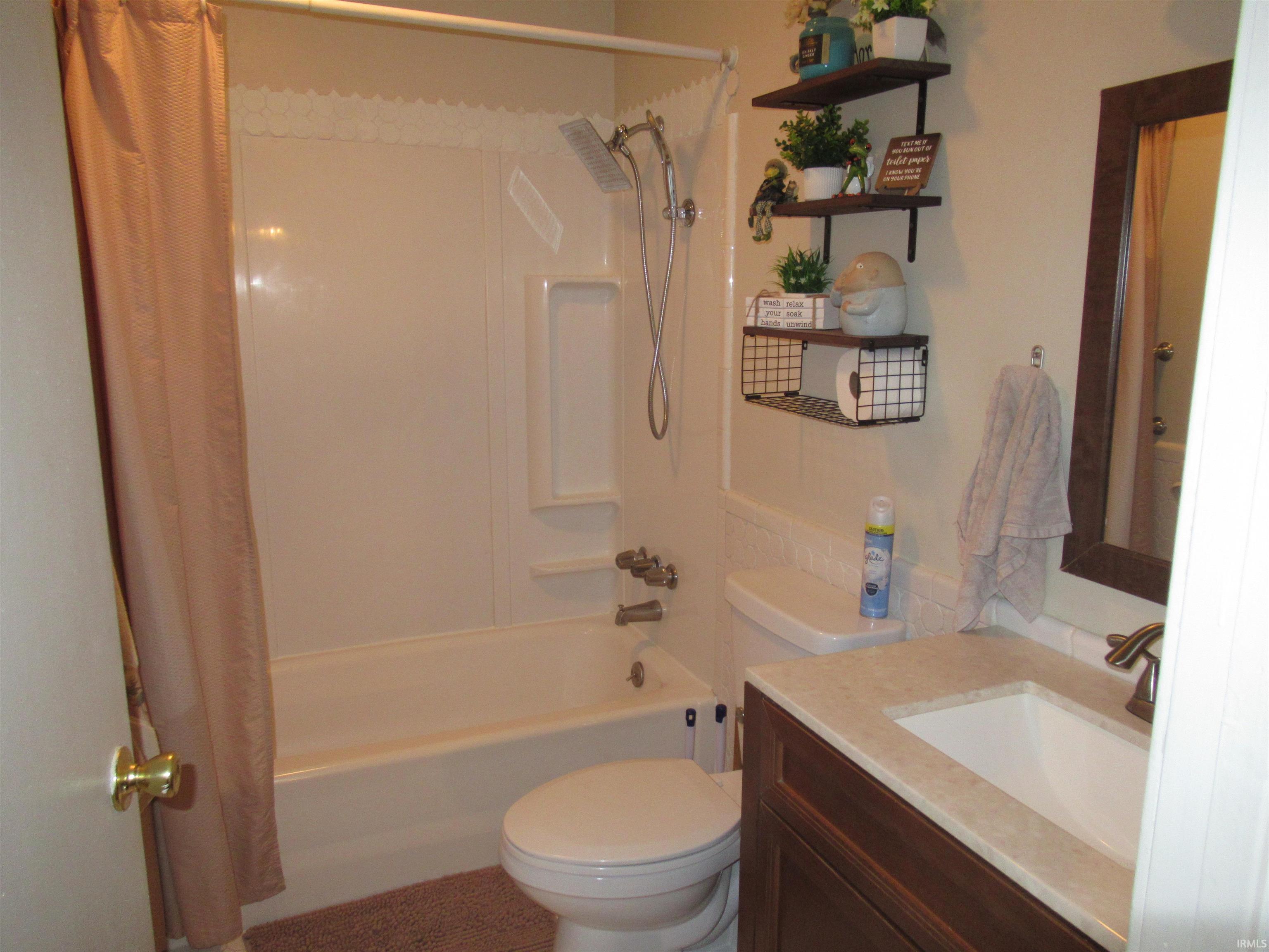 215 Worth Road Auburn, IN 46706 - Photo 31 of 32 Gallery Image 31