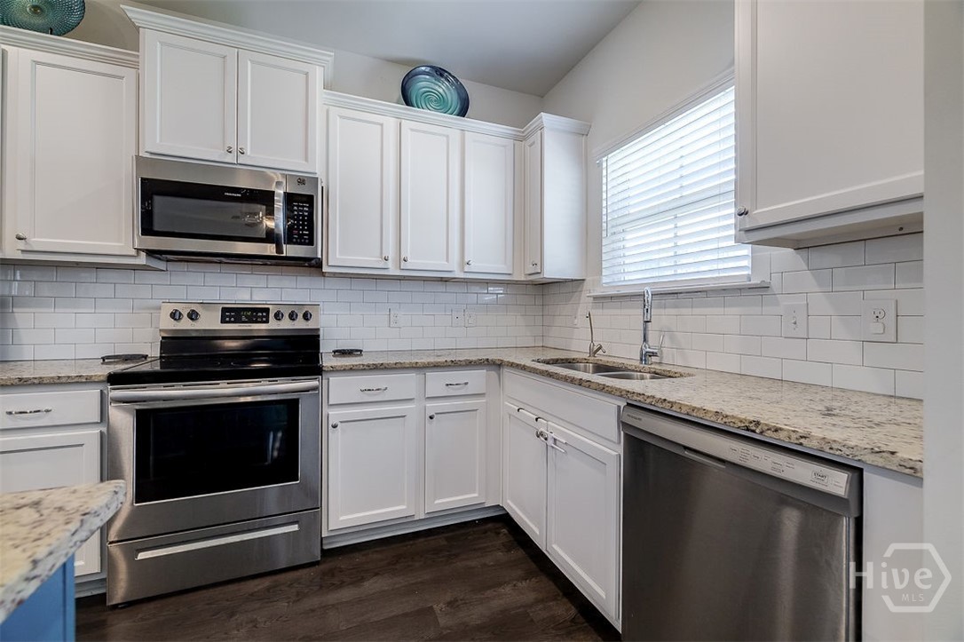 118 William Way Springfield, GA 31329 - Photo 5 of 29