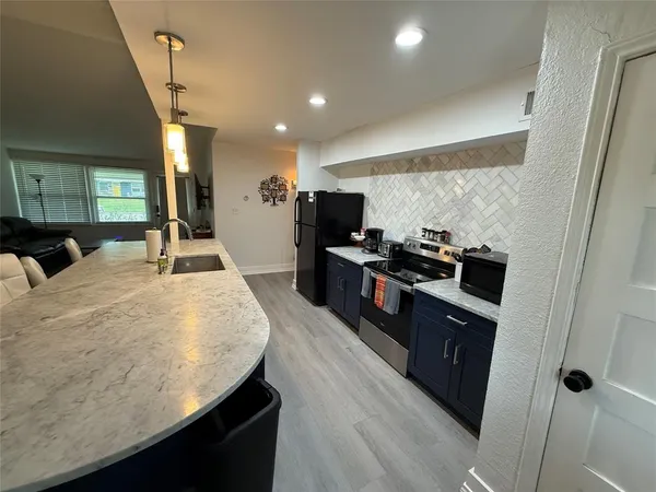 $2,350 | 819 Loganwood Avenue, Richardson, TX 75080