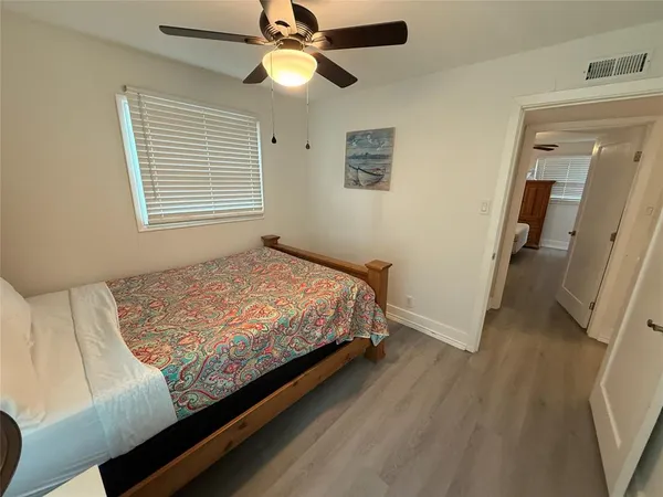 $2,350 | 819 Loganwood Avenue, Richardson, TX 75080