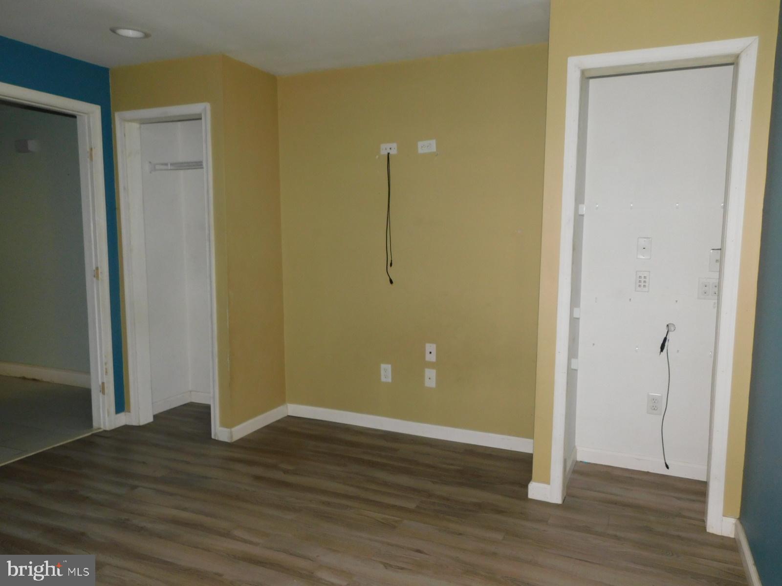 40 Loder Drive Smyrna, DE 19977 - Photo 25 of 29 a view of a livingroom with wooden floor