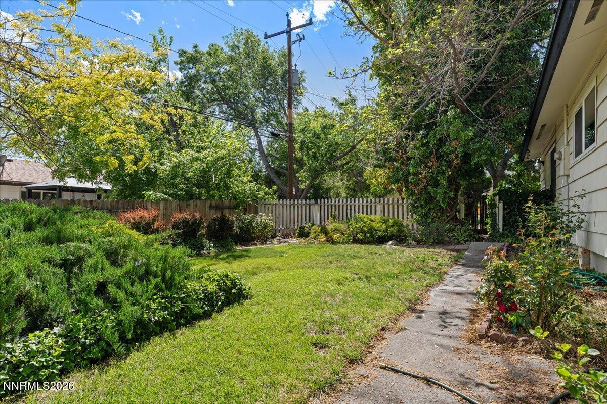 2750 Gellert Drive Reno, NV 89503 - Photo 28 of 31 28-2750 Gellert Drive Reno NV 89503 (28