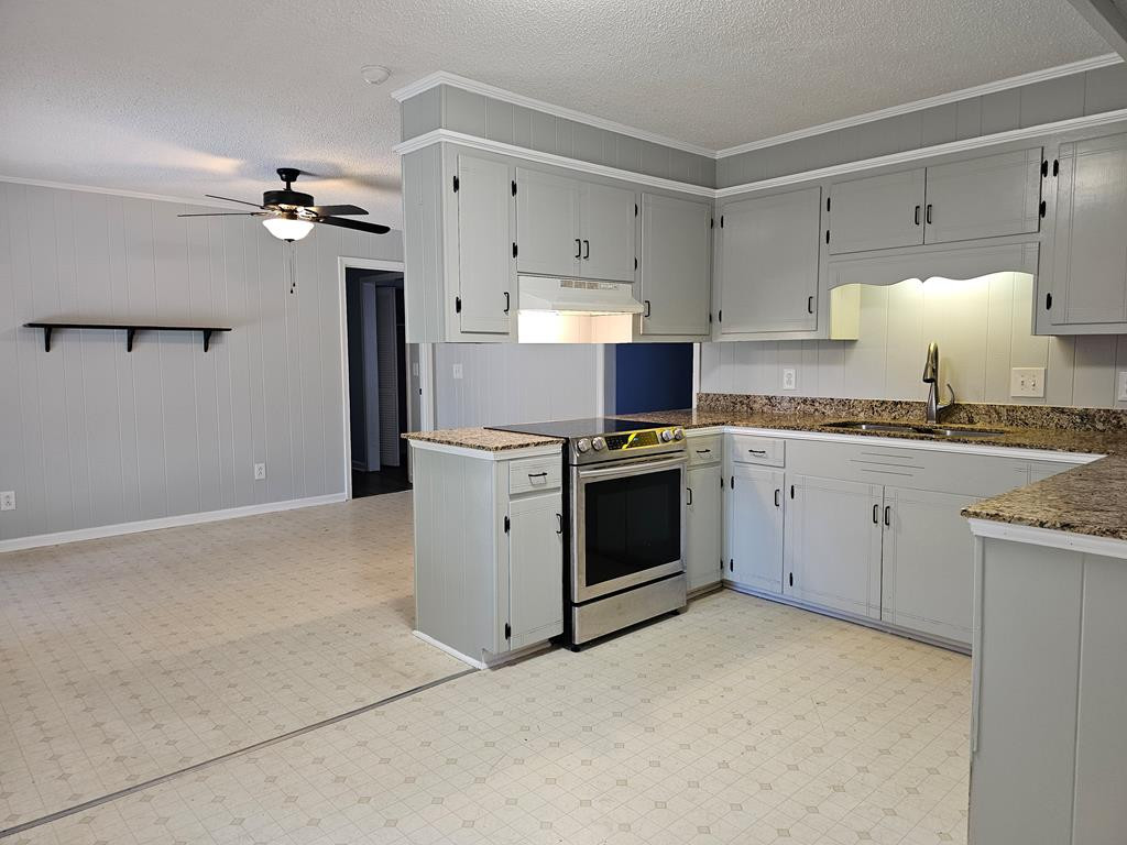 2401 Hunt Club Road Sumter, SC 29154 - Photo 9 of 32