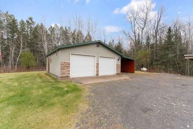 $200,000 | 6692 County Rd C, South Range, WI 54874