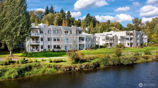 $779,000 | 17432 Bothell Way Northeast, Unit B106, Bothell, WA 98011