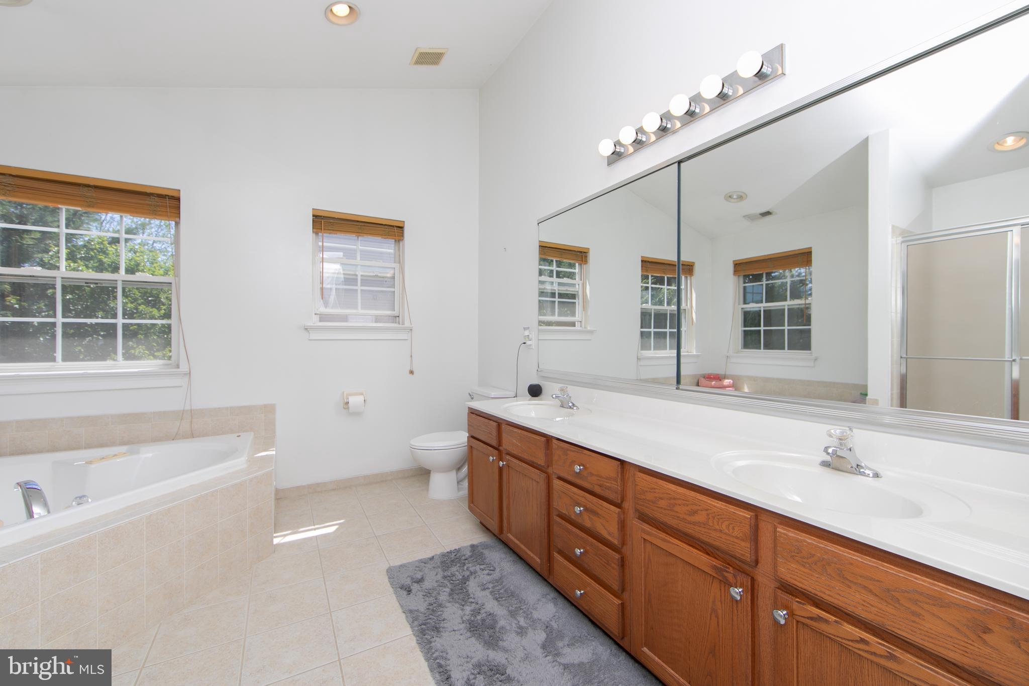 4 Conifer Way Sicklerville, NJ 08081 - Photo 23 of 39