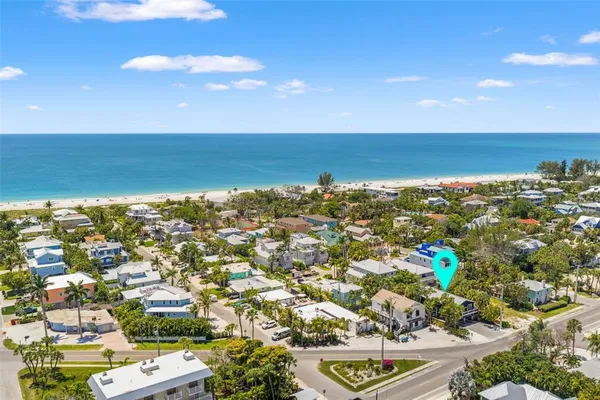 $1,449,000 | 8106 Gulf Drive, Holmes Beach, FL 34217