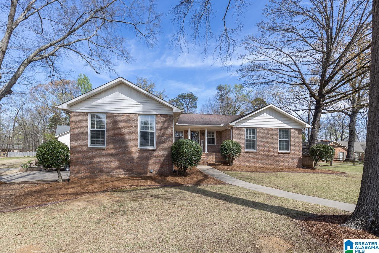 840 Ridgecrest Drive Gardendale, AL 35071 - Photo 1 of 46